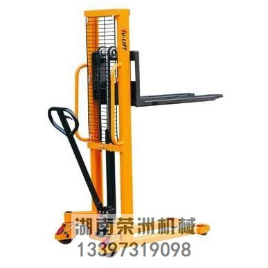 C型钢装卸叉车